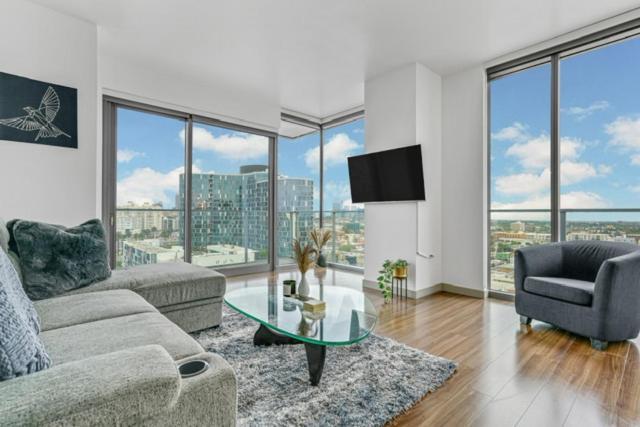 Apartahotel Modern Luxury 2 Bed With Panoramic Views In Downtown La